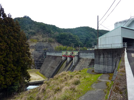 高川ダム