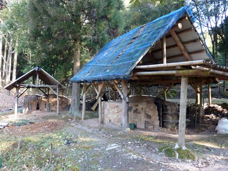 炭焼き小屋